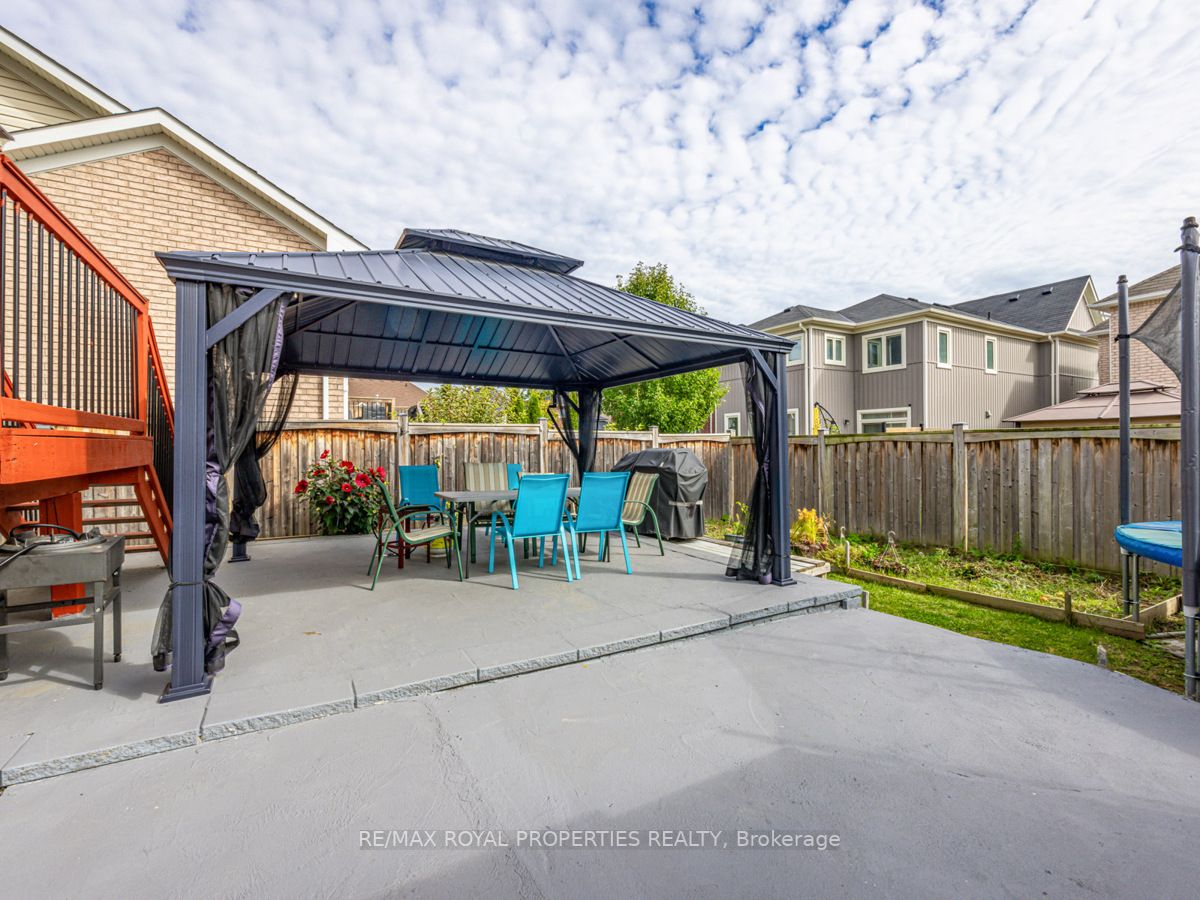 102 Sumersford Dr