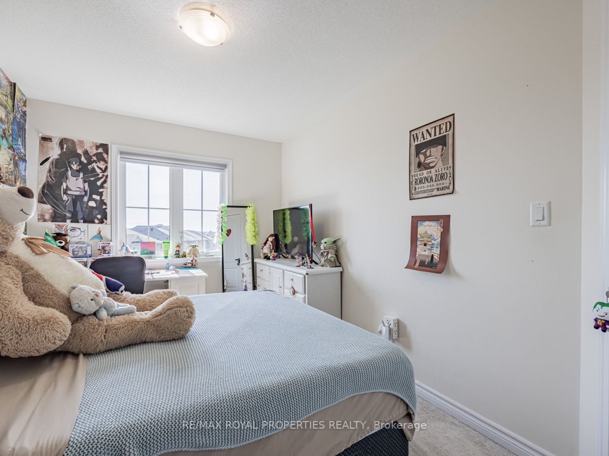 1103 Dragonfly Ave