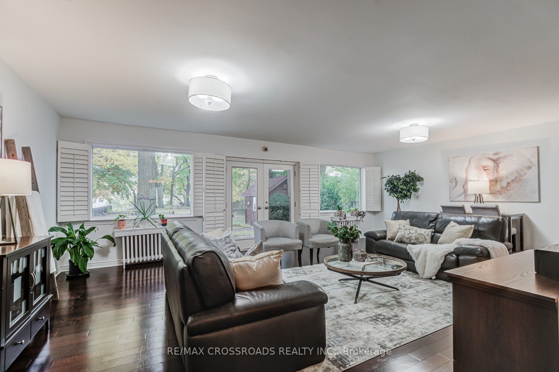 1 Crescentwood Rd