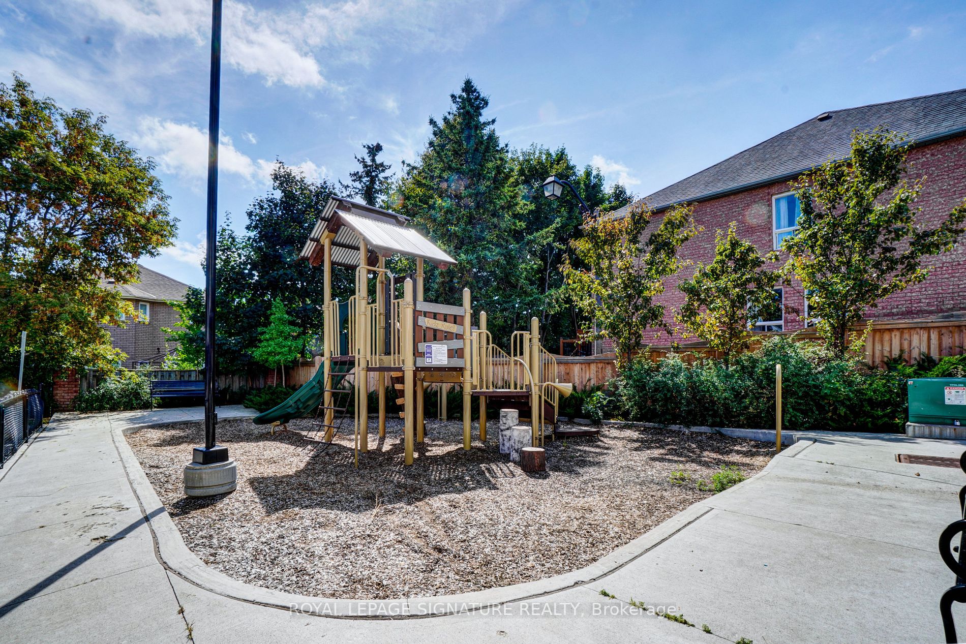 1995 Pine Grove Avenue, #29