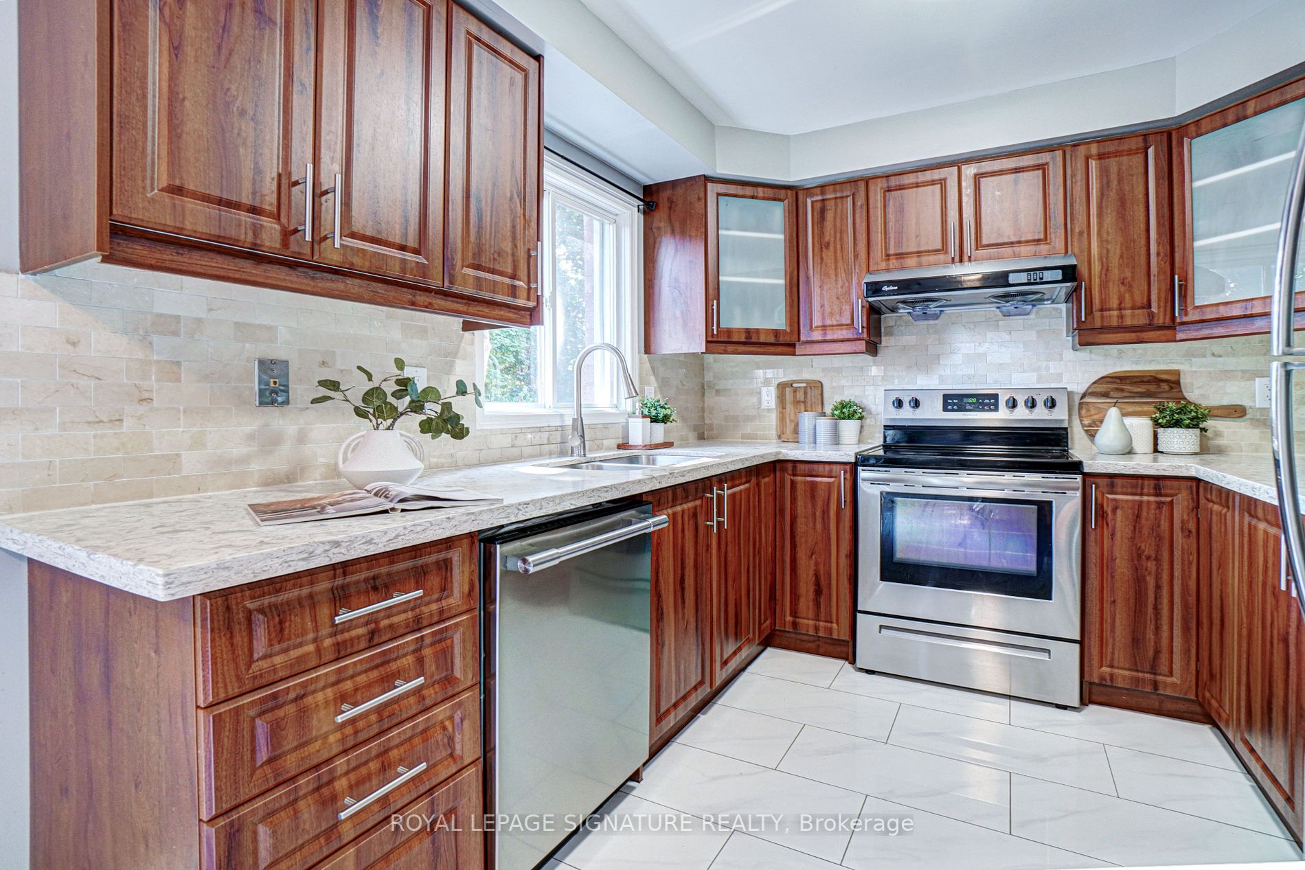 1995 Pine Grove Avenue, #29
