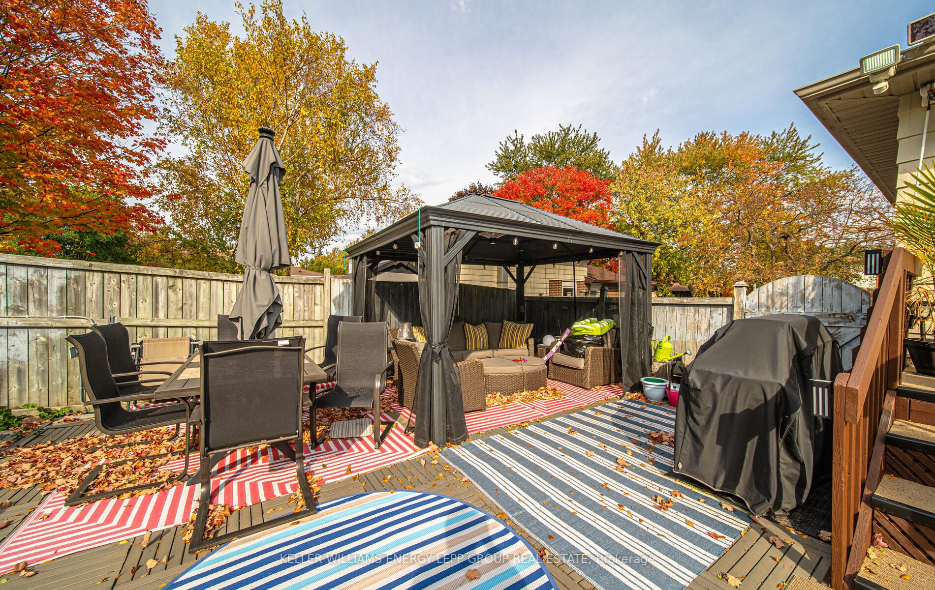 386 Rosedale Dr
