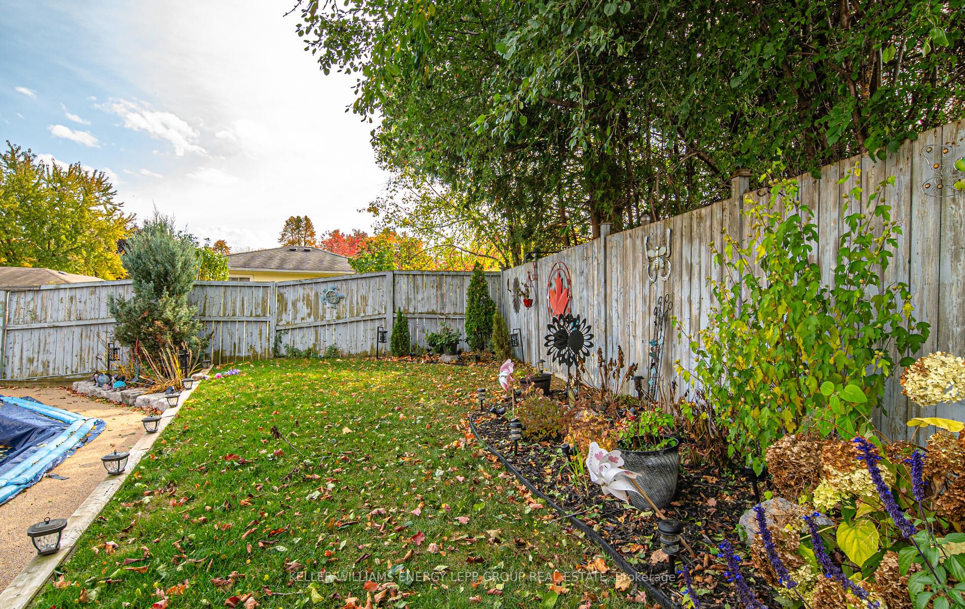 386 Rosedale Dr