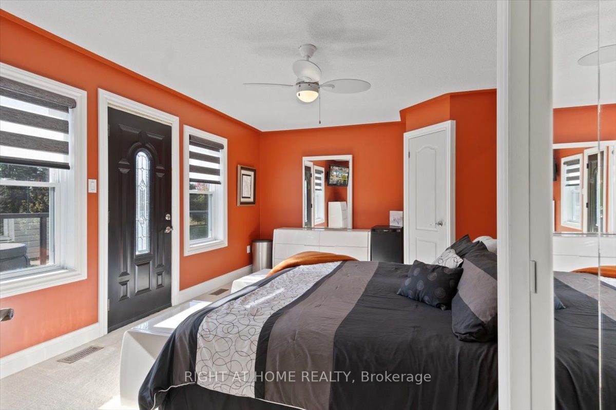 16 Ashbury Blvd