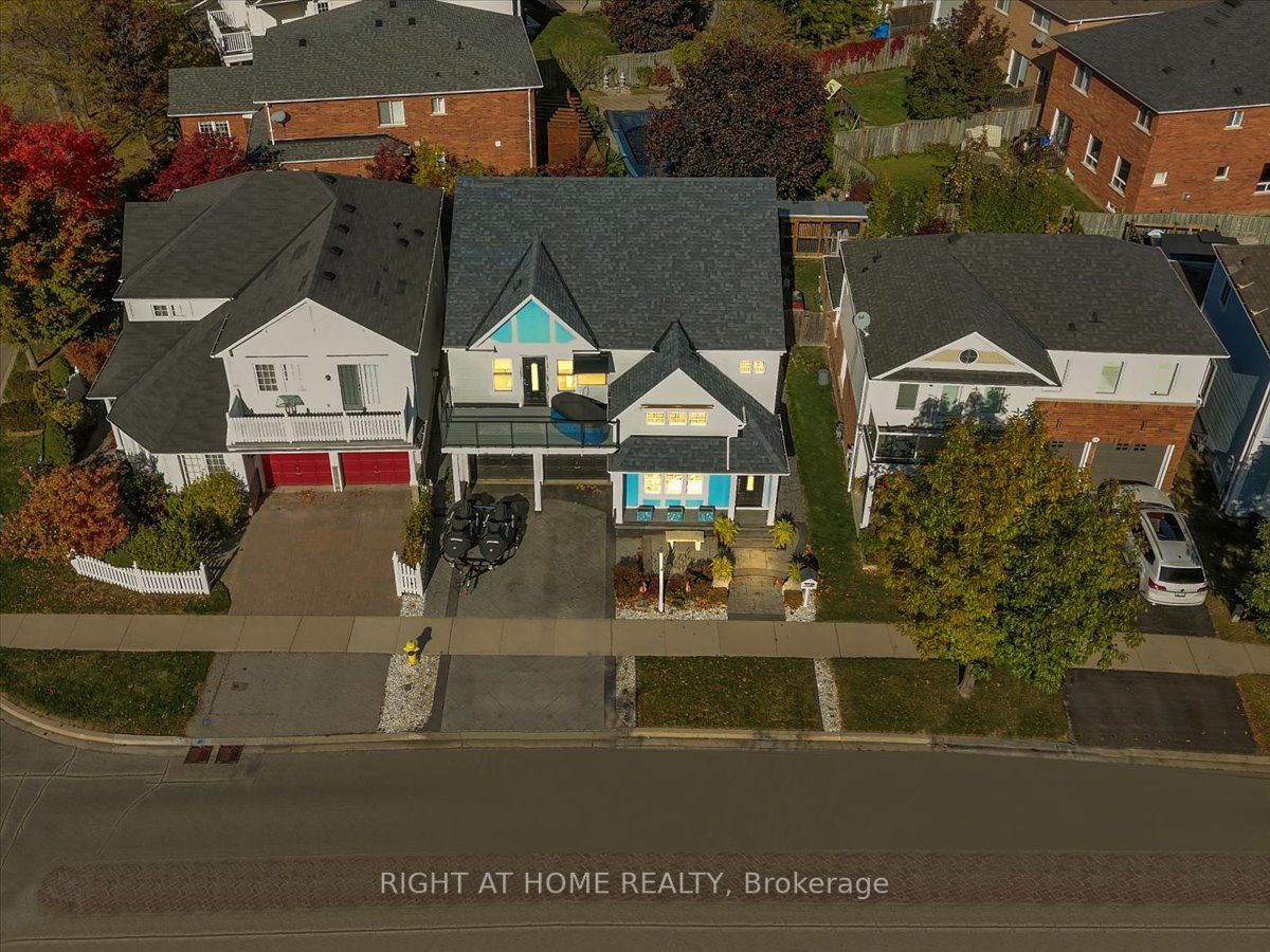 16 Ashbury Blvd