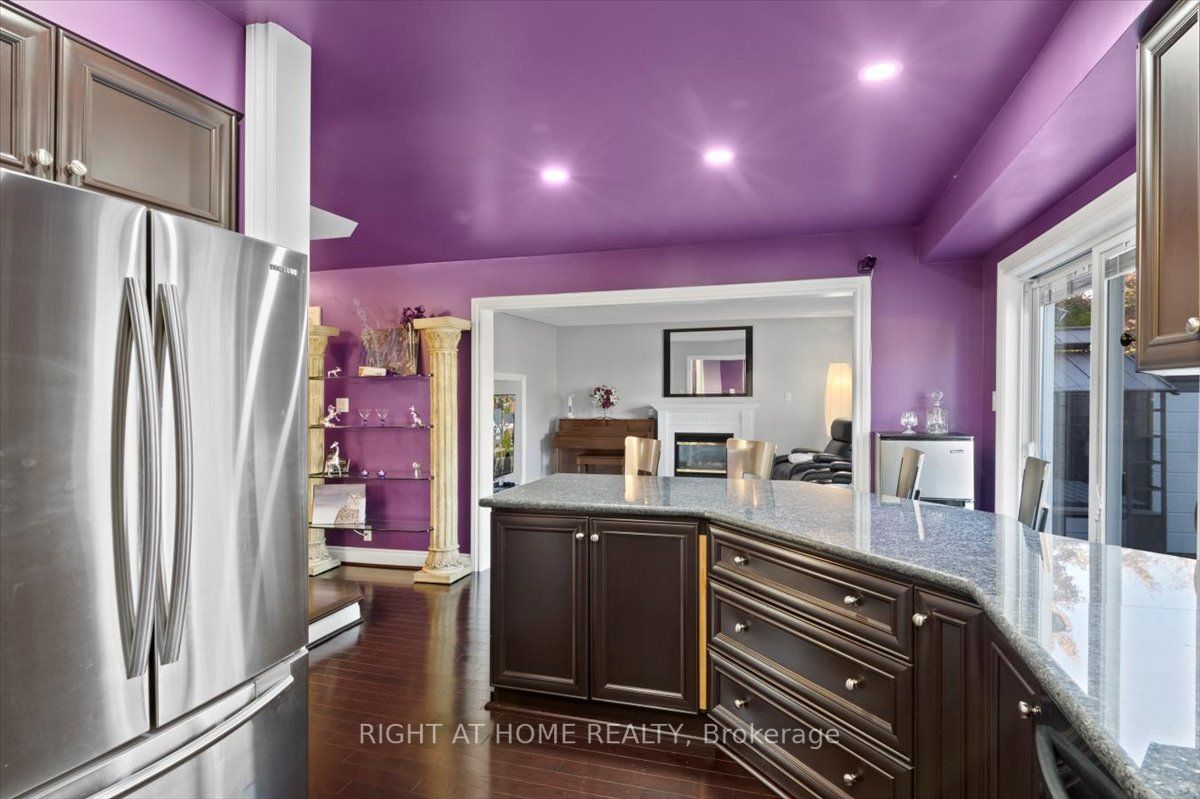 16 Ashbury Blvd