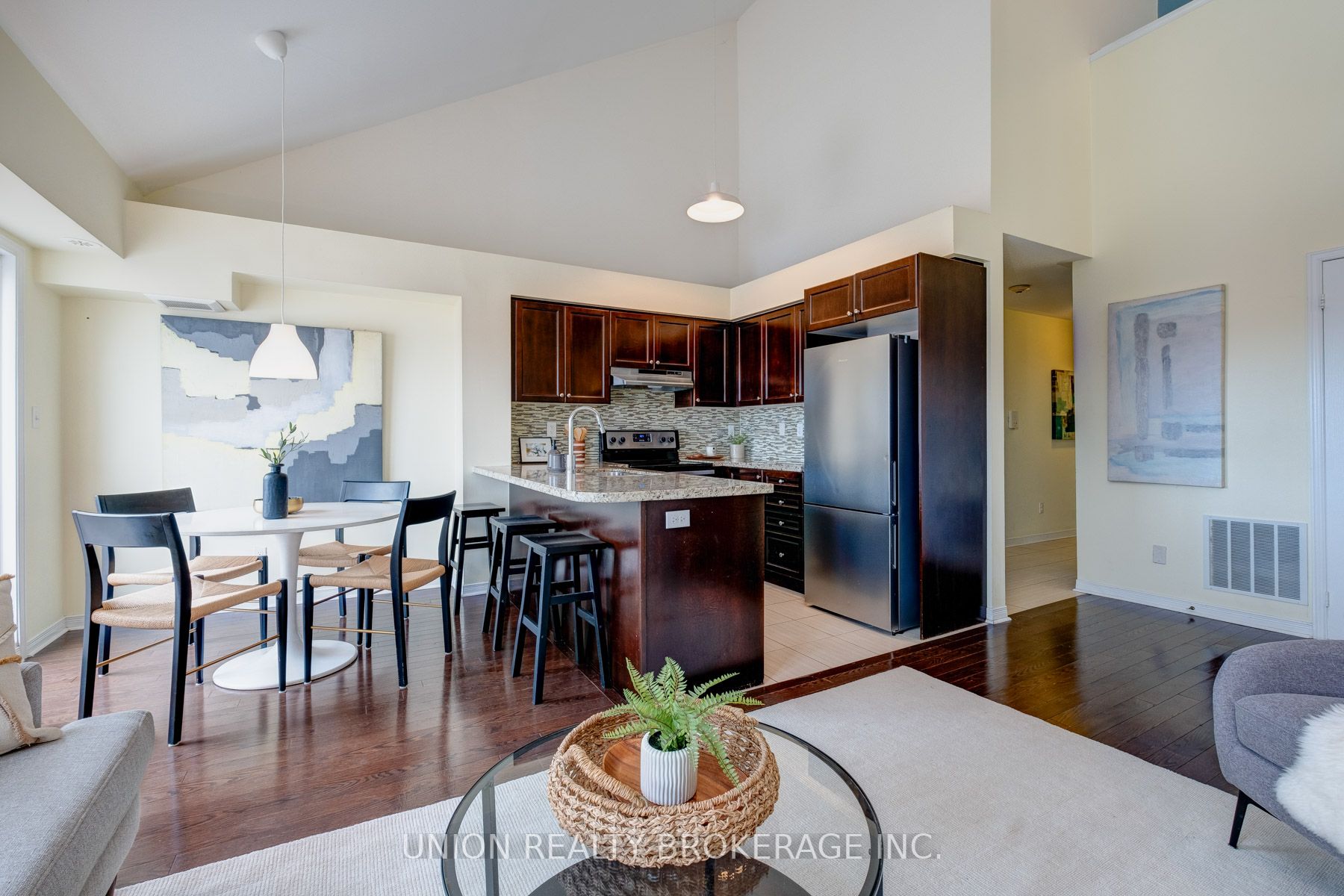 655D Warden Avenue, #72