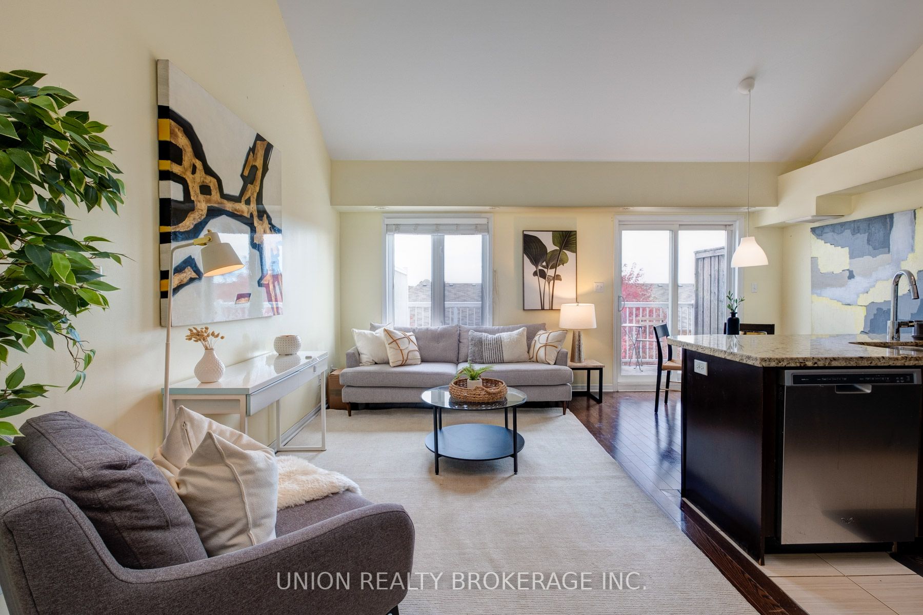 655D Warden Avenue, #72