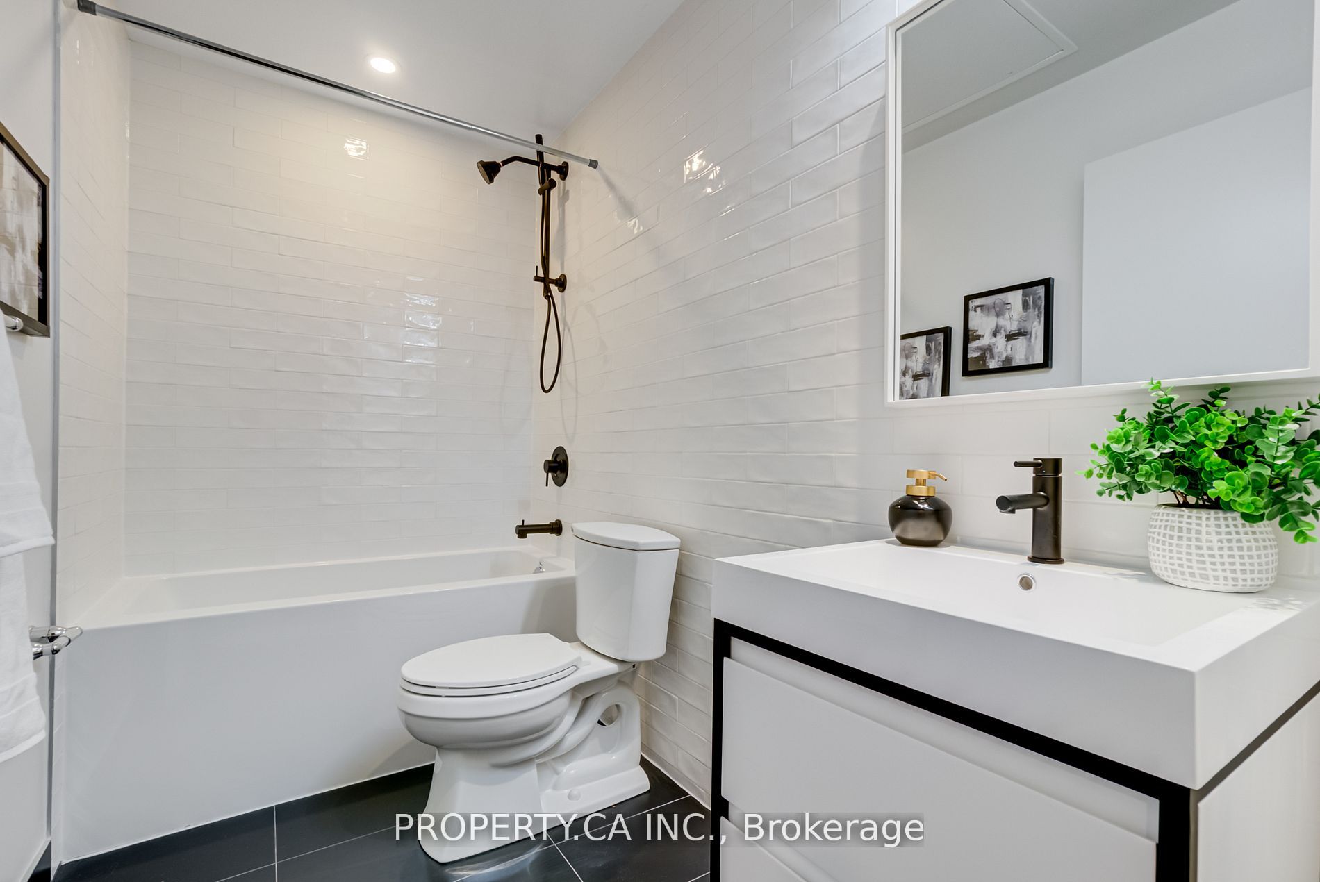 150 Logan Avenue #606