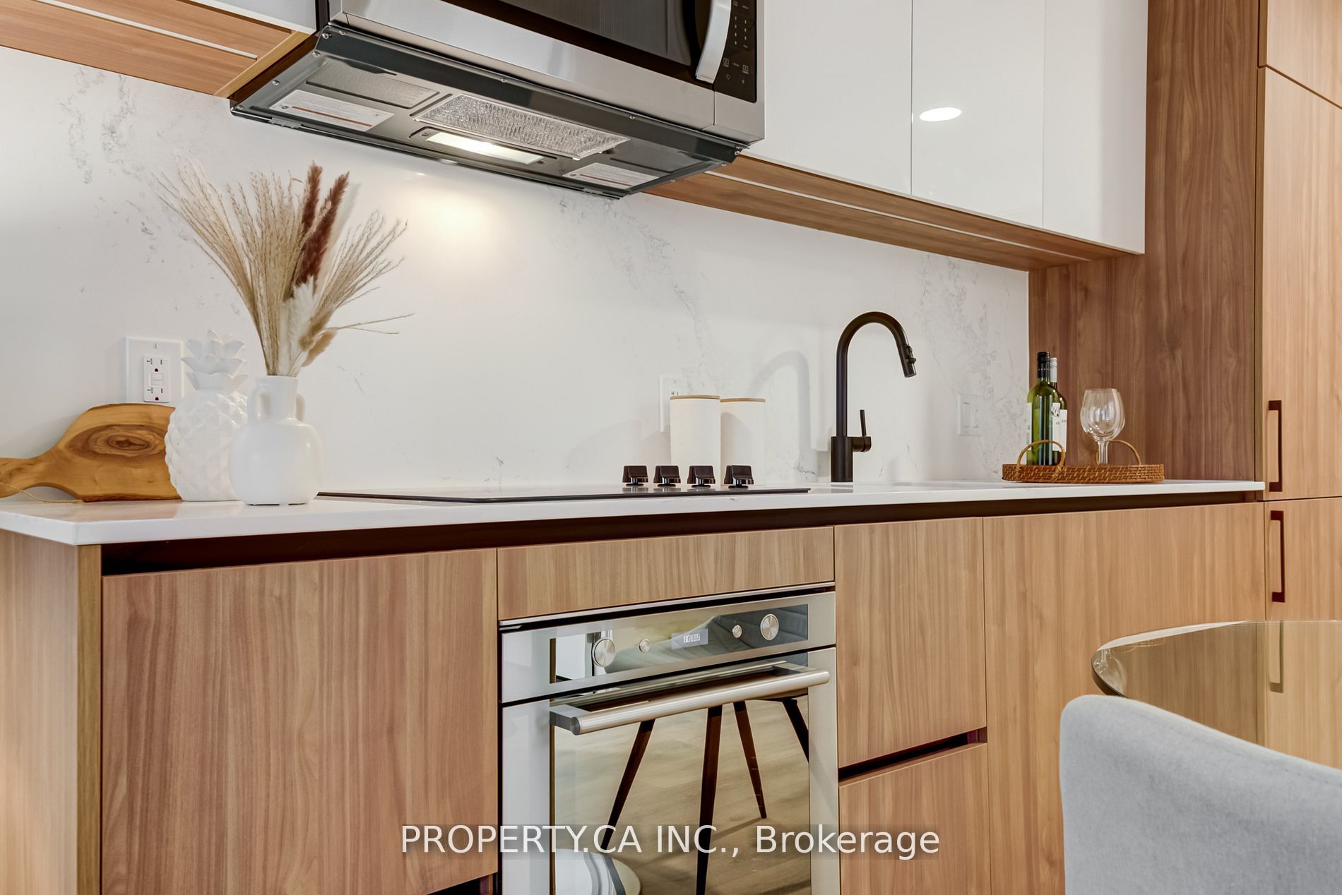 150 Logan Avenue #606