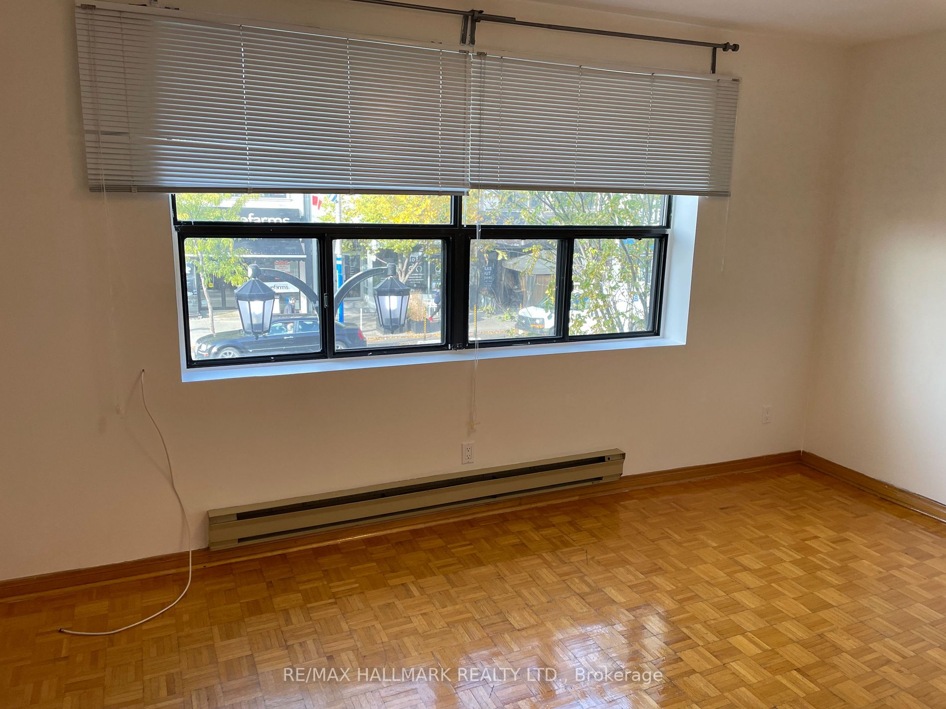 455 Danforth Ave