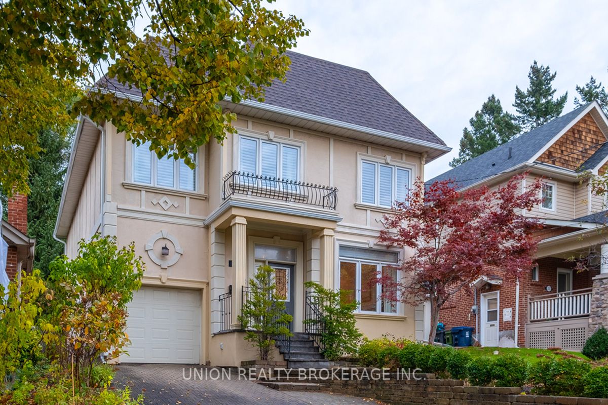 239 Lee Ave