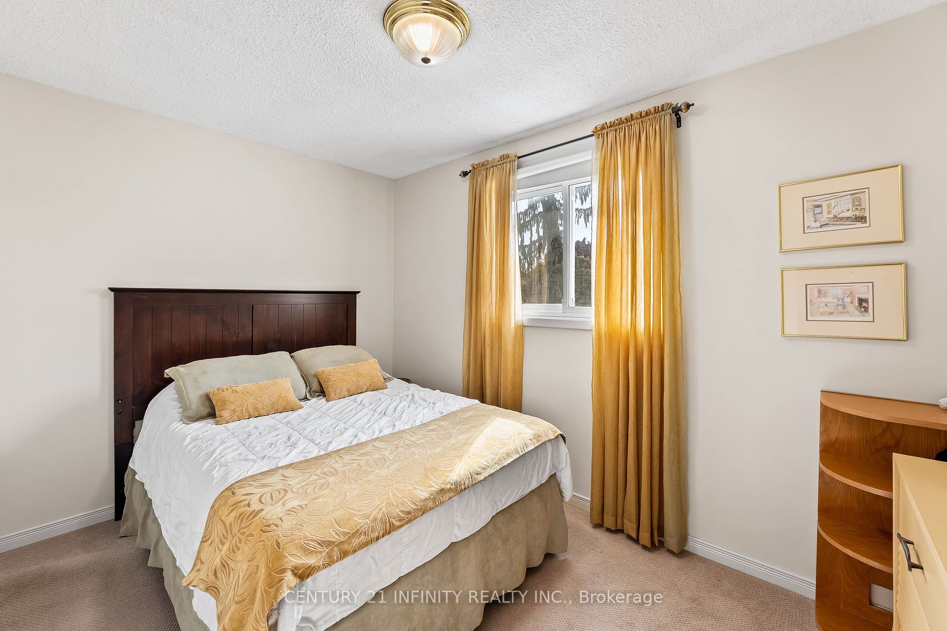 31 Bolland Cres