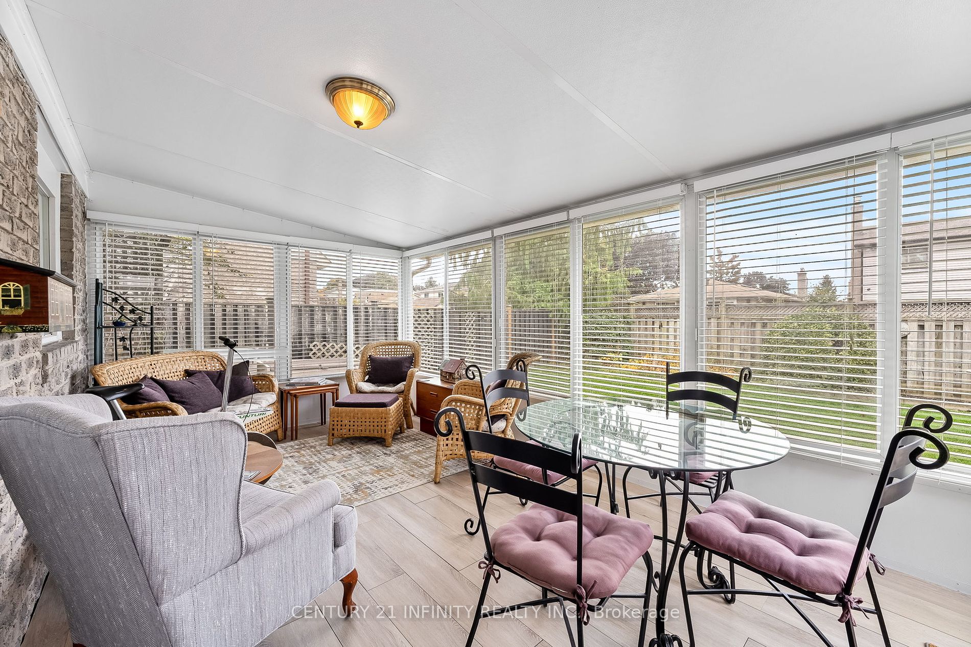 31 Bolland Cres