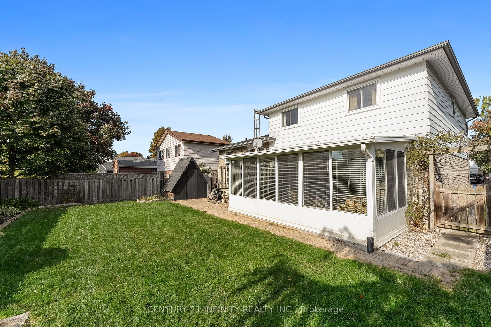 31 Bolland Cres
