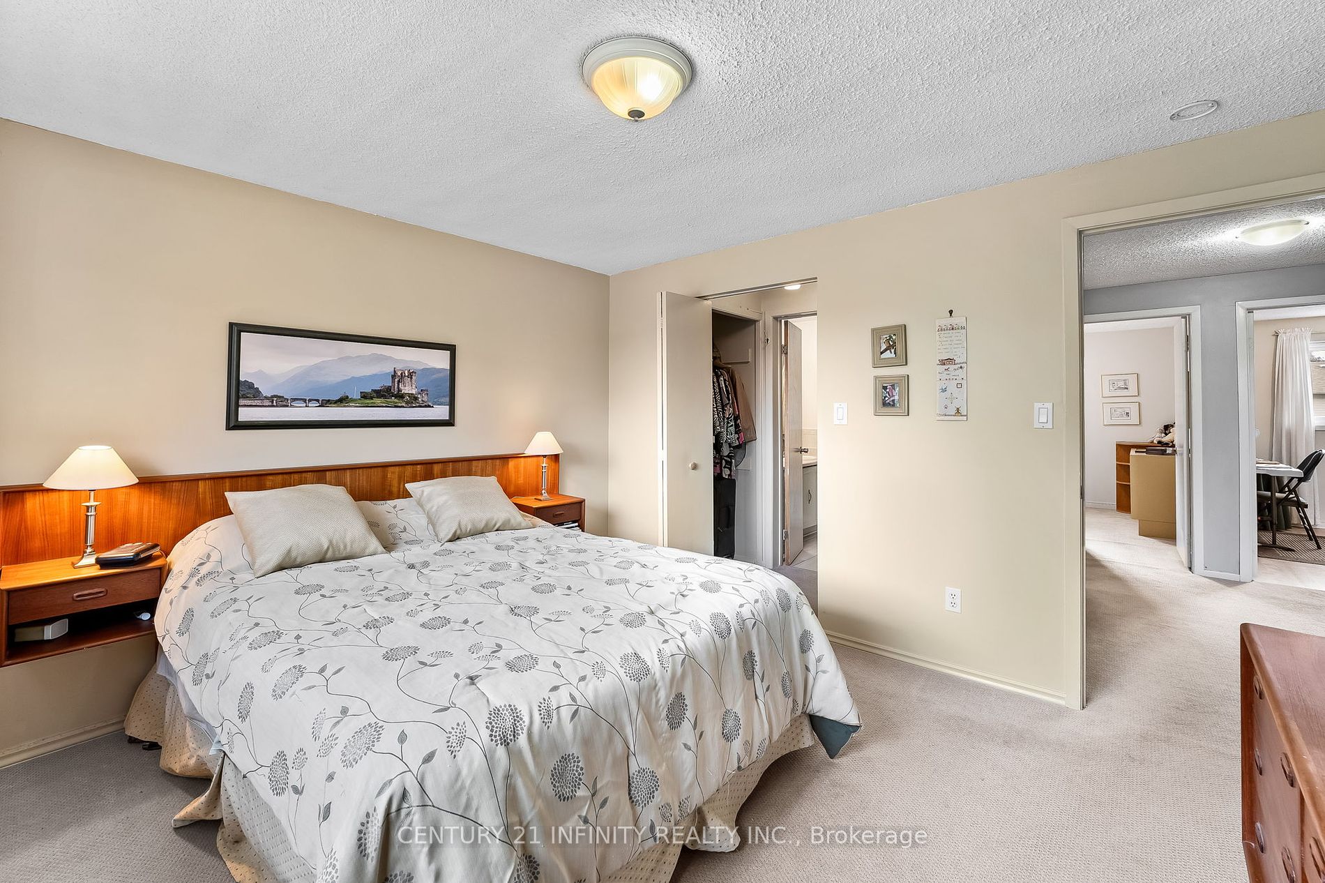 31 Bolland Cres