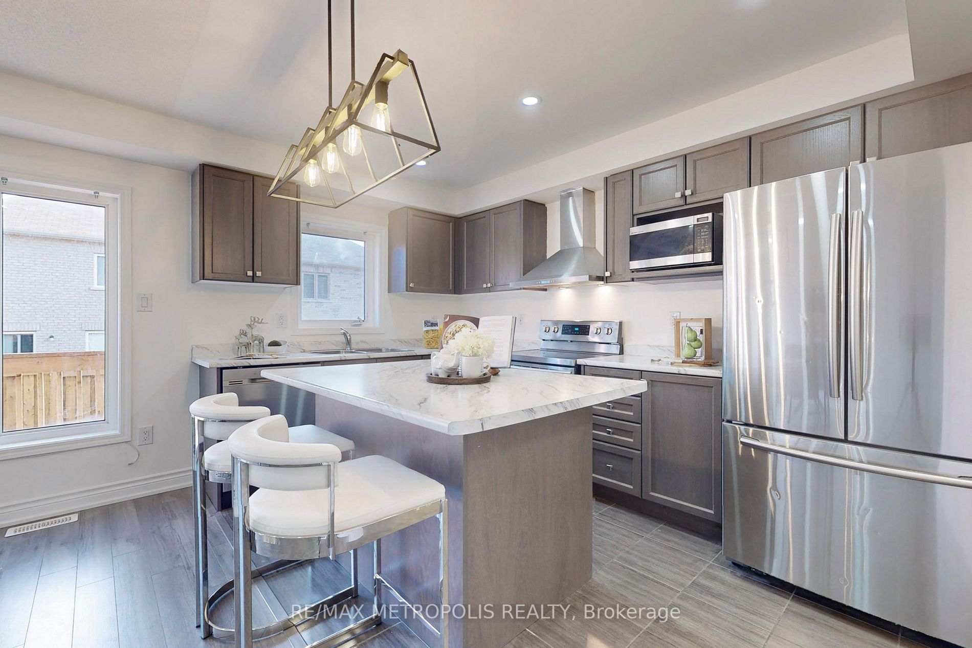 17 Camilleri Rd