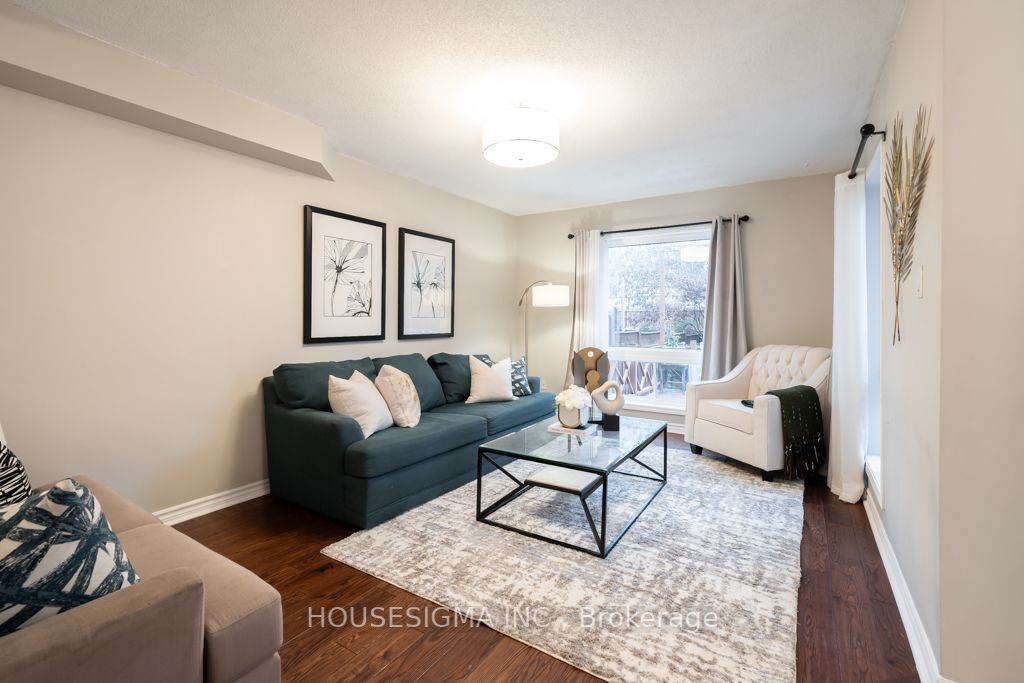 1611 Avonmore Square