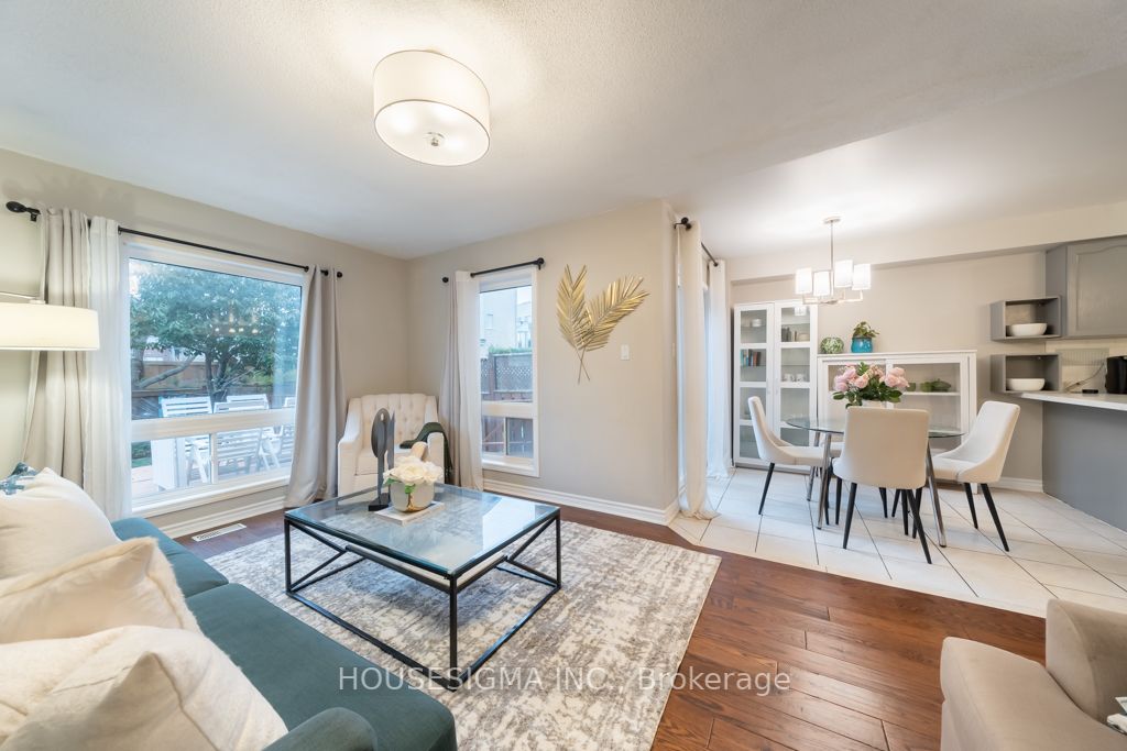 1611 Avonmore Square