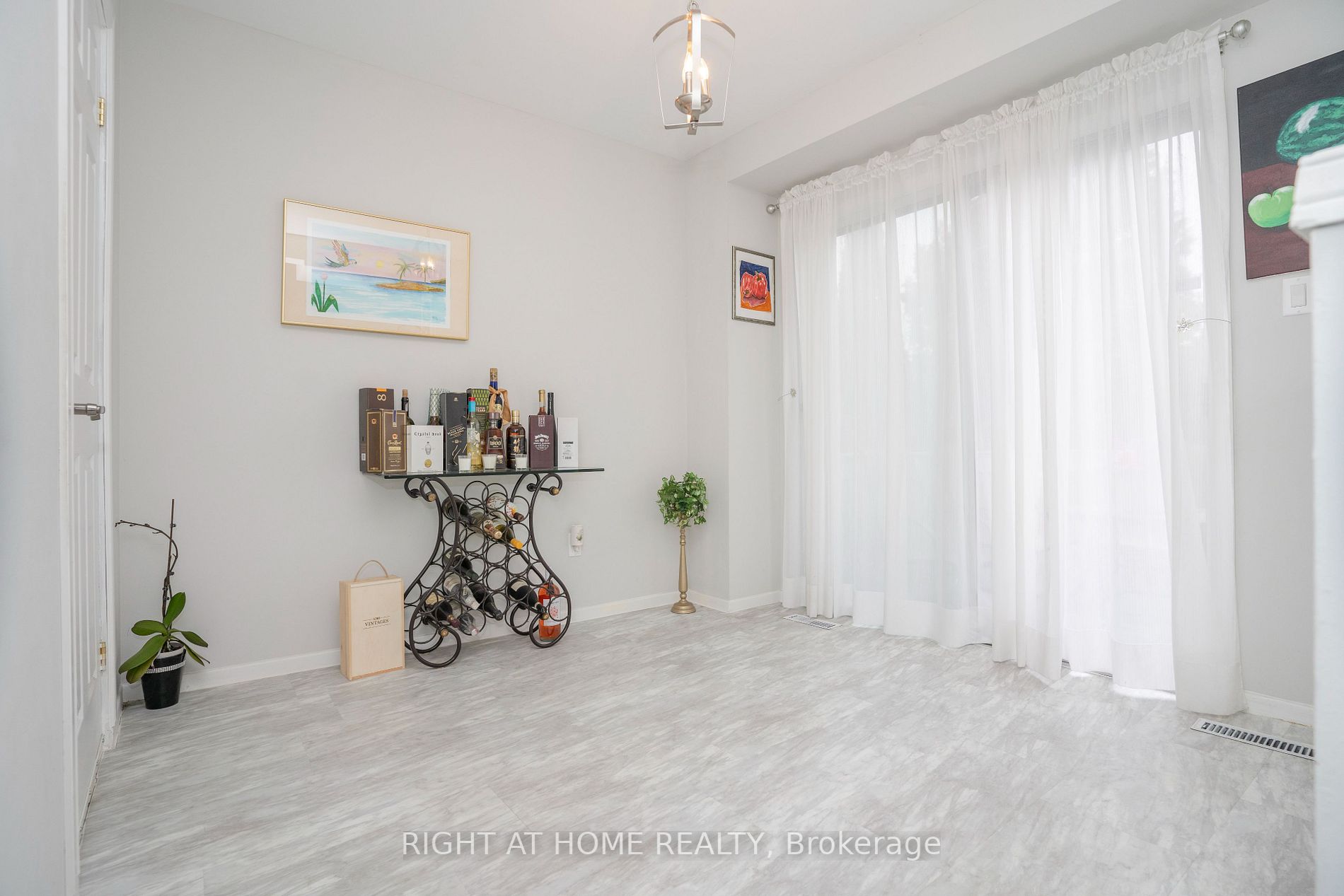 5 Andrea Road
