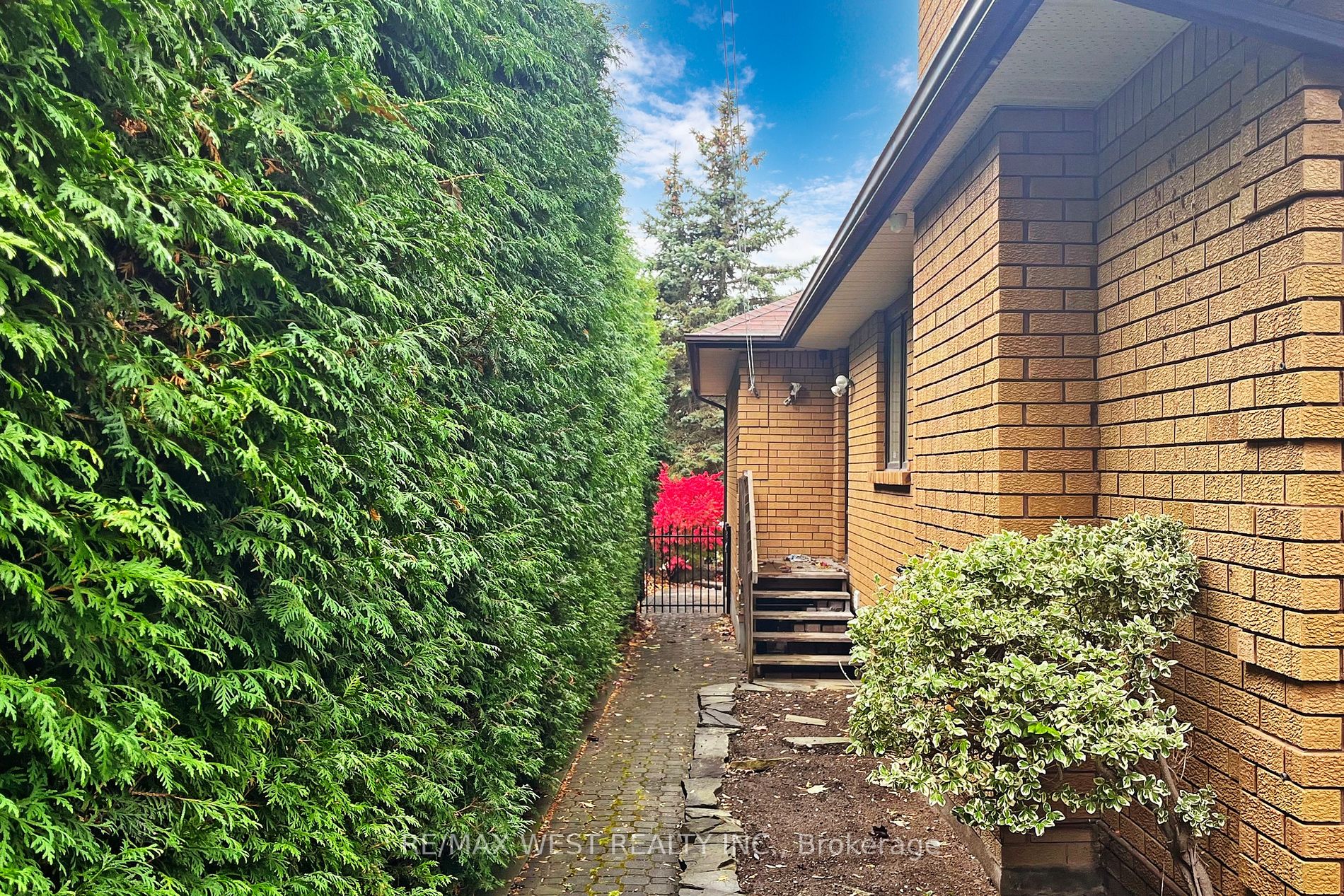 499 Reynolds St