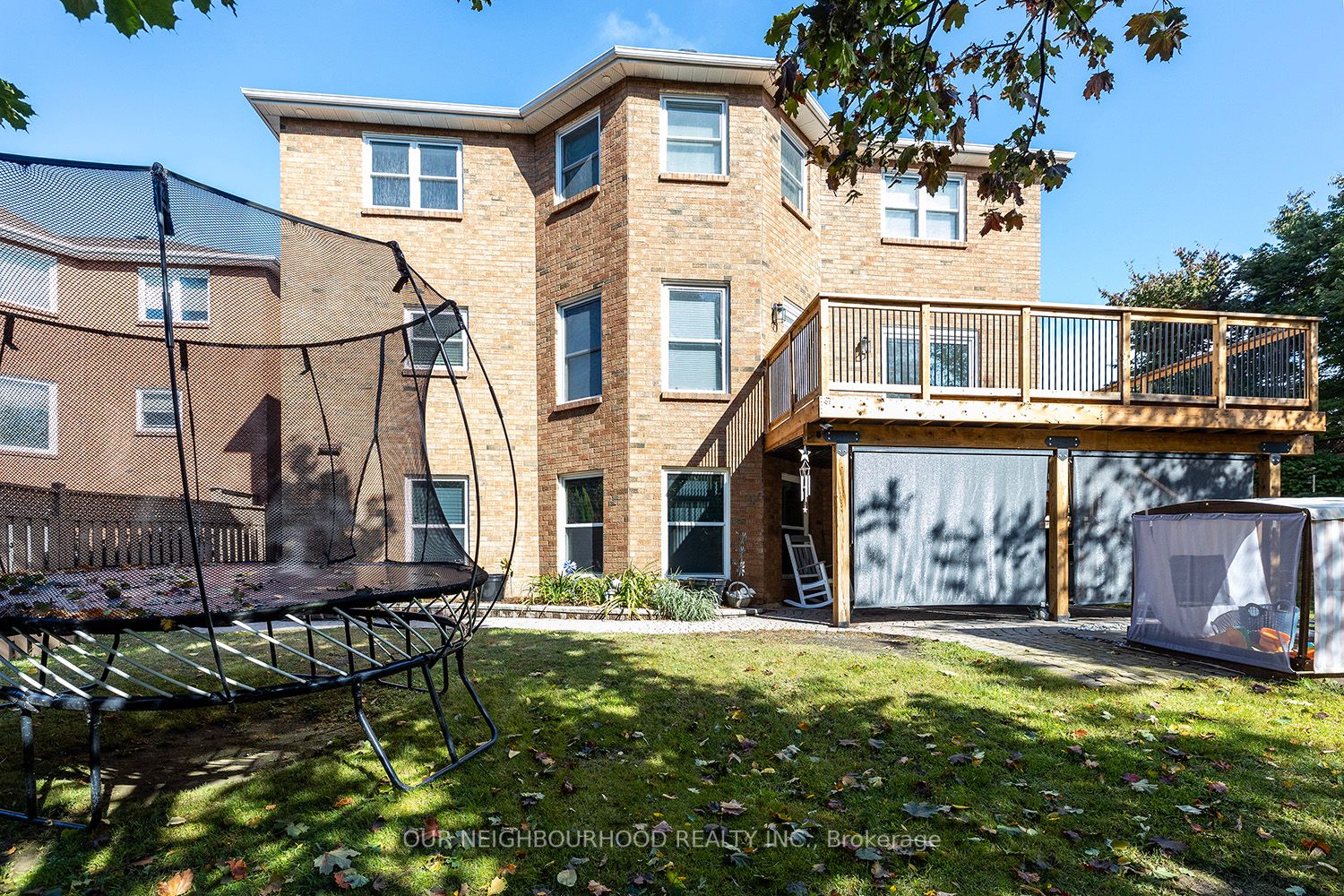 1 Mulholland Crt