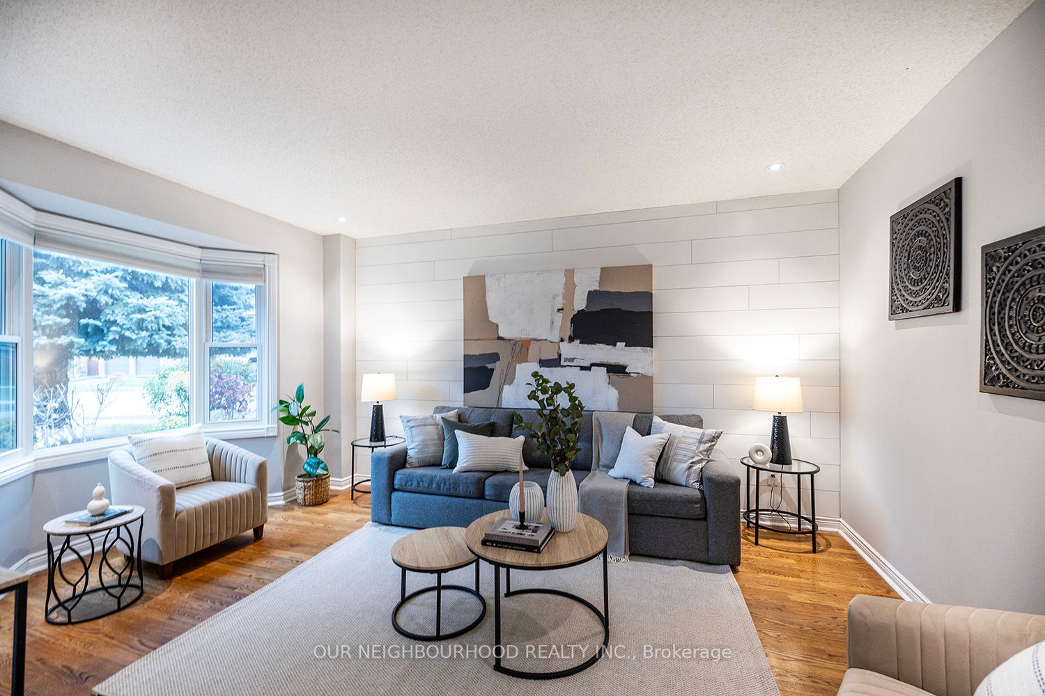 1 Mulholland Crt
