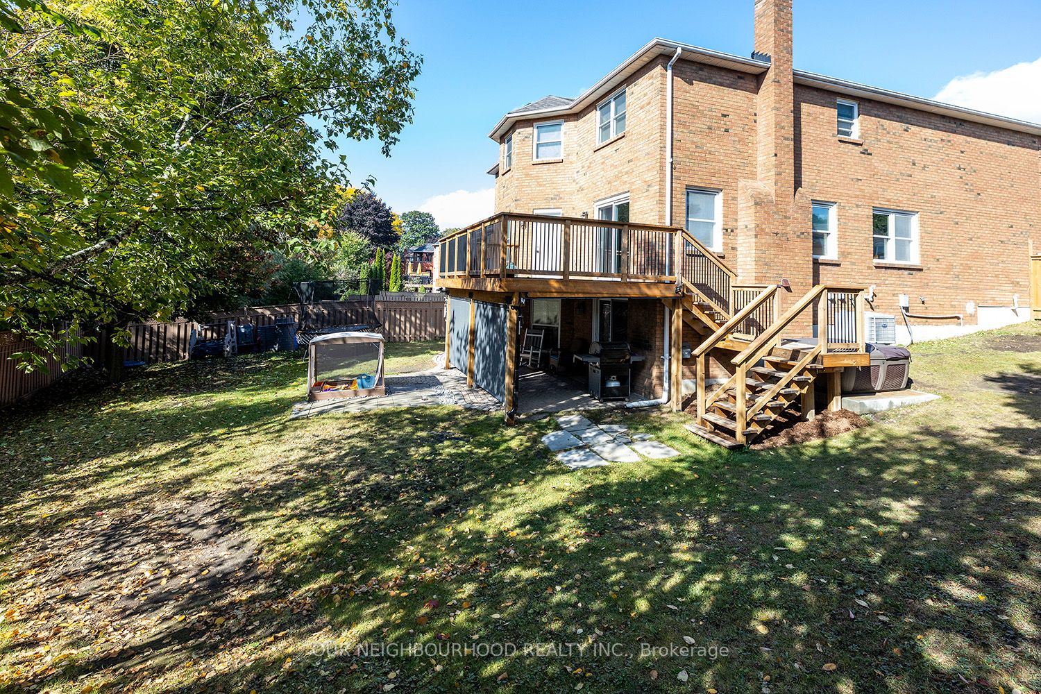 1 Mulholland Crt