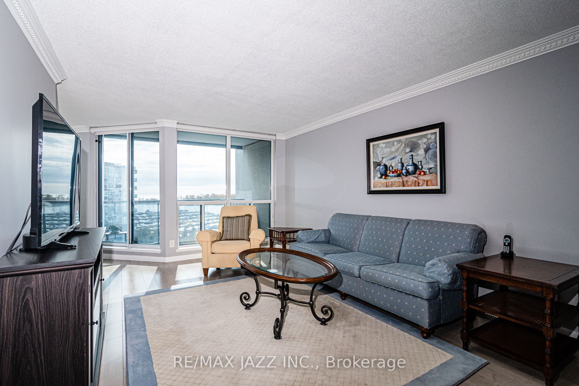 360 Watson Street W, #1005