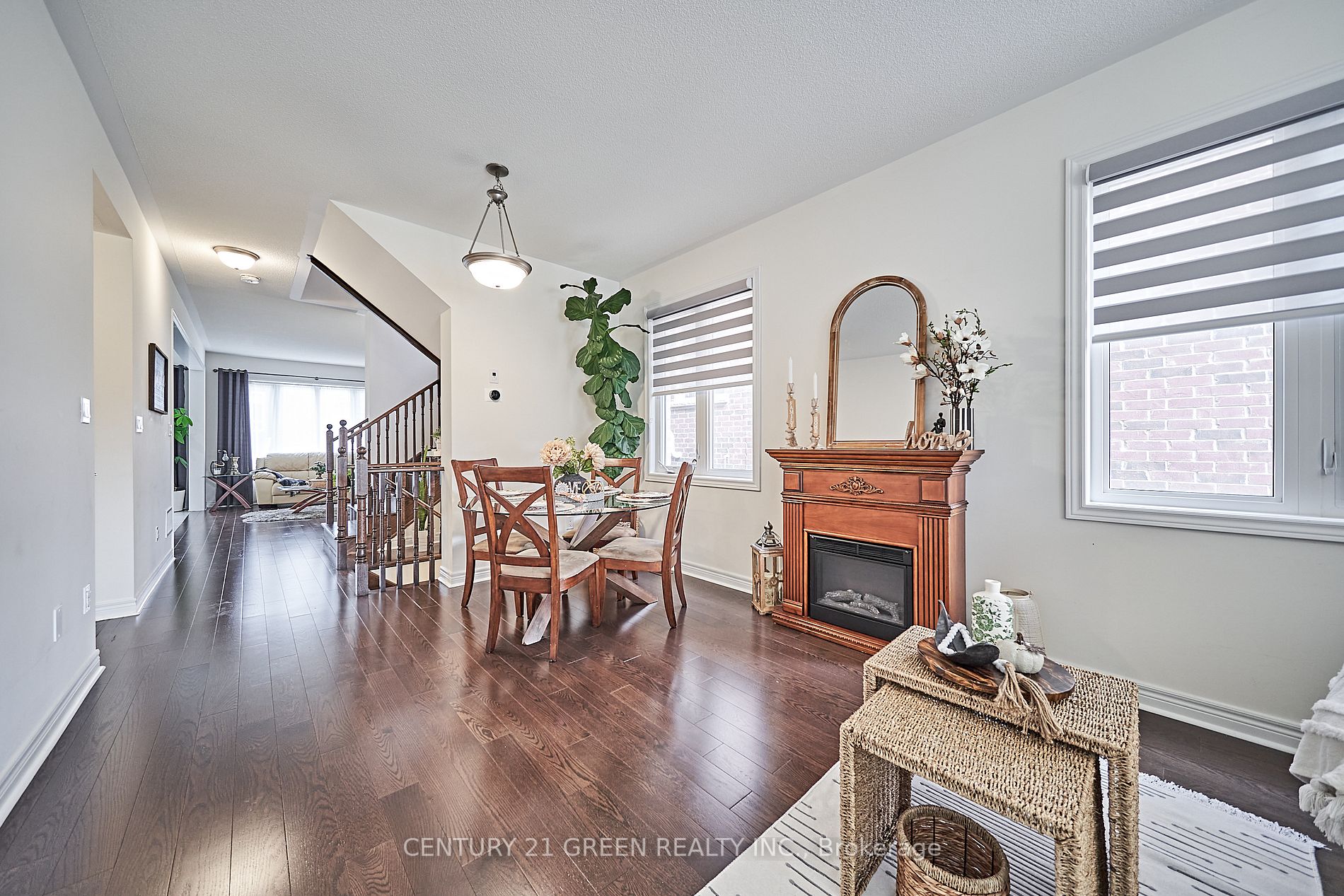 1197 Cactus Cres