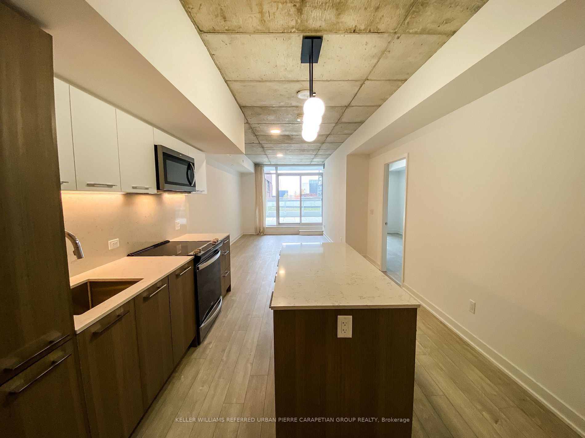 665 Queen St E, #210