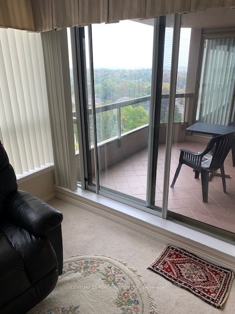 10 Guildwood Parkway, #923