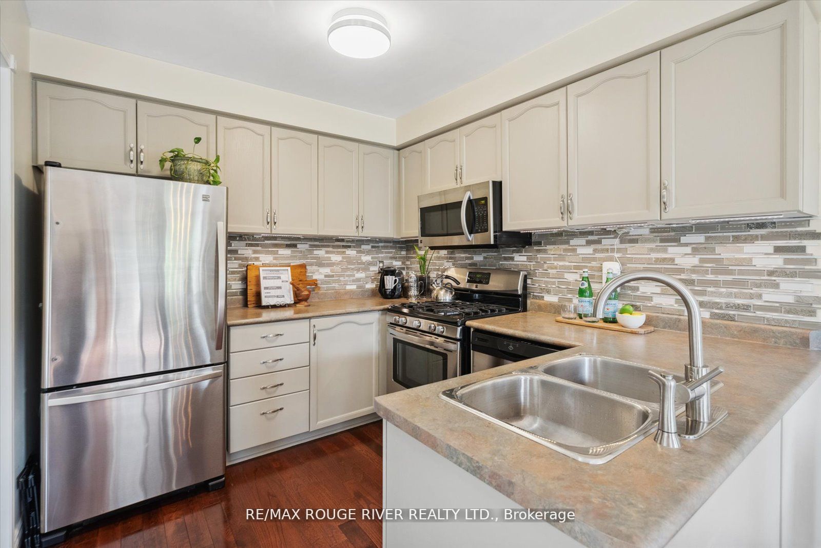 56 Zachary Pl