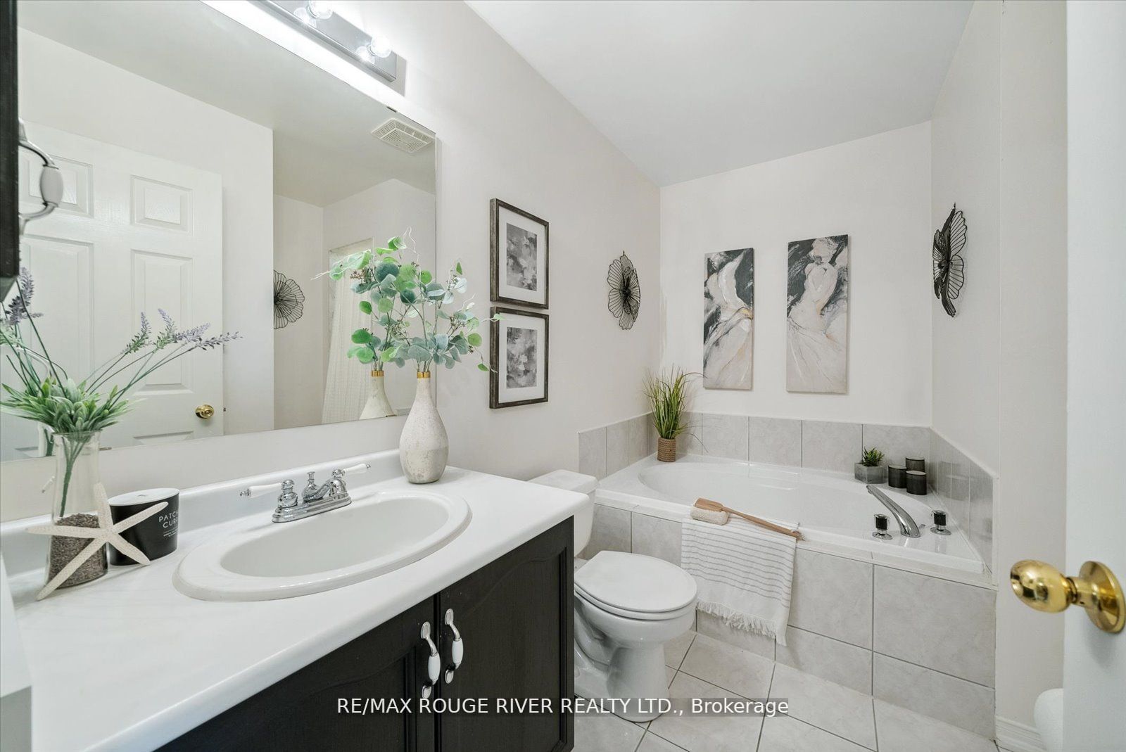 56 Zachary Pl