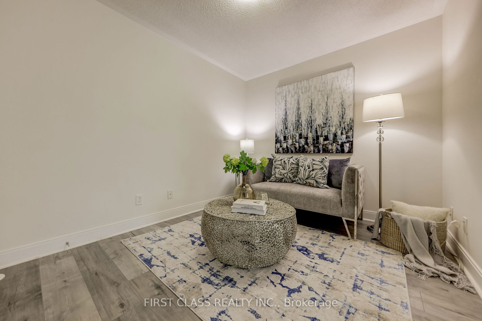 295 Village Green Sq, #60