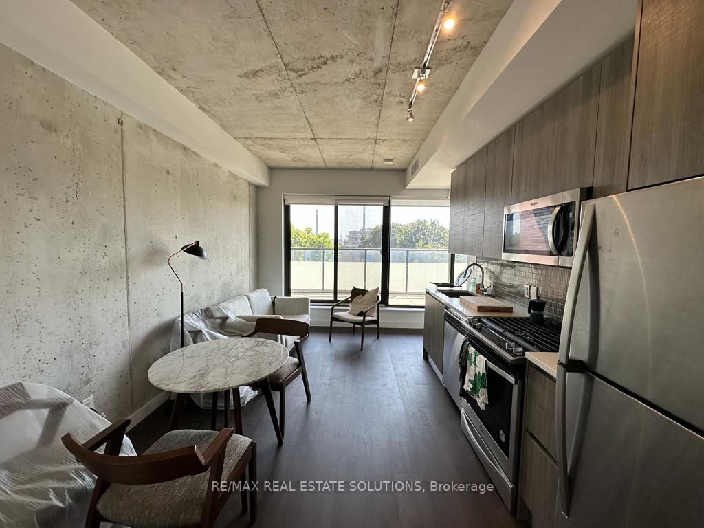 246 Logan Ave, #425