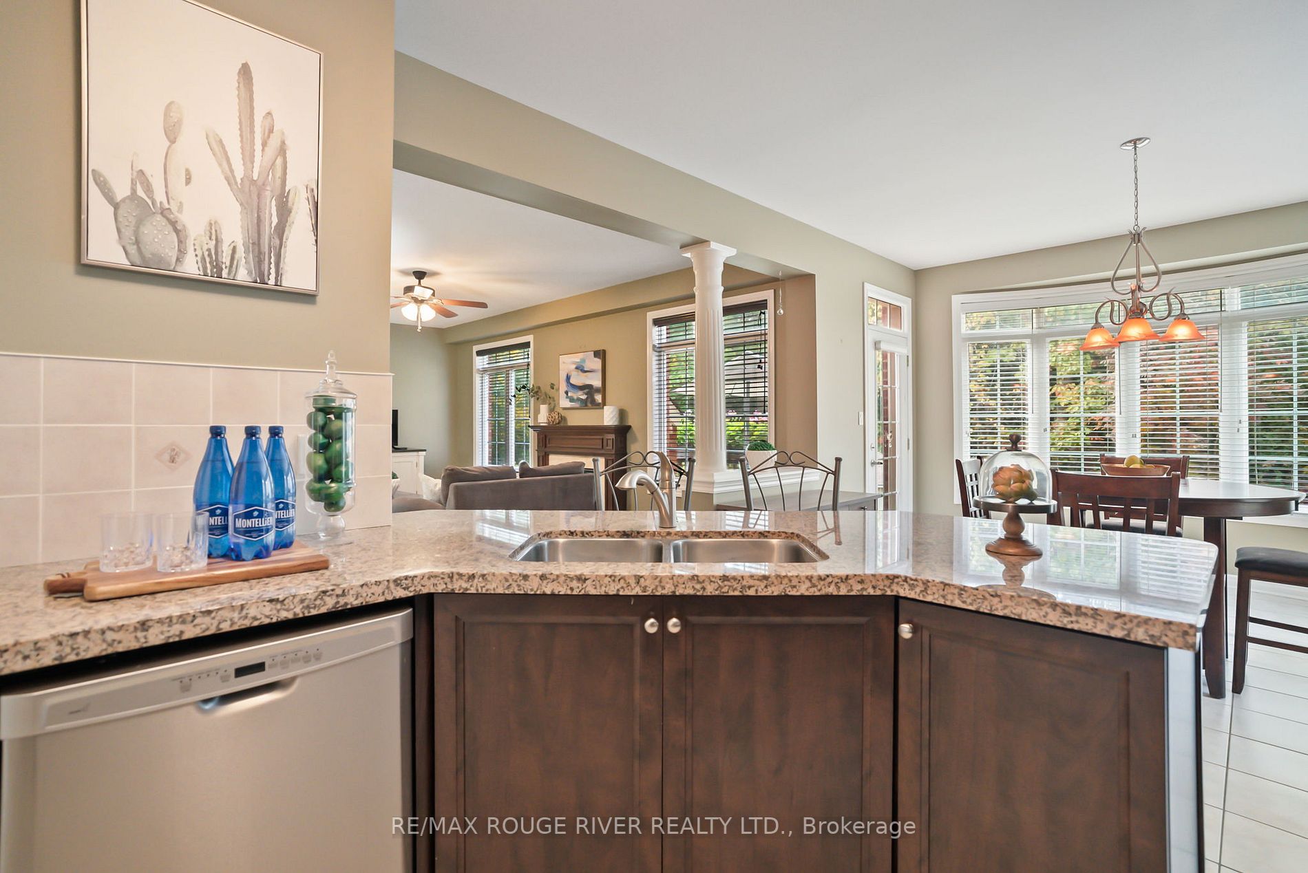 121 Rivers Edge Pl