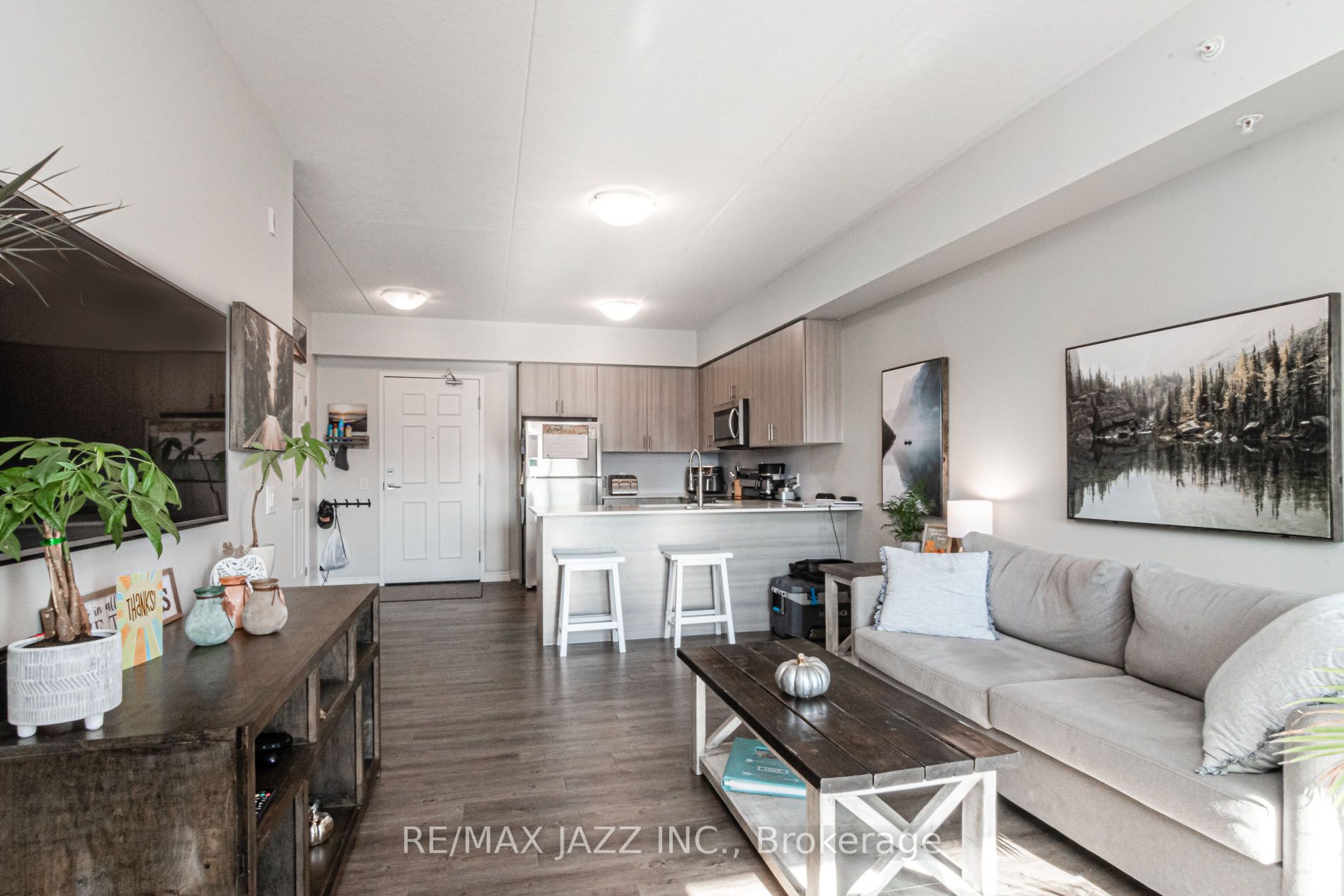 290 Liberty St N, #310