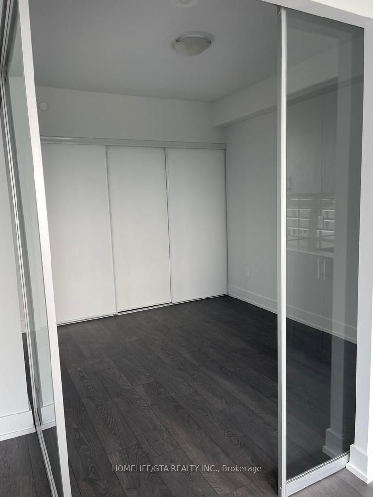 2550 Simcoe St N, #802