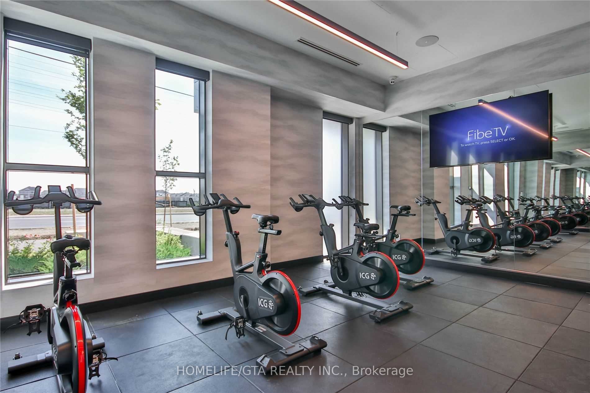 2550 Simcoe St N, #802