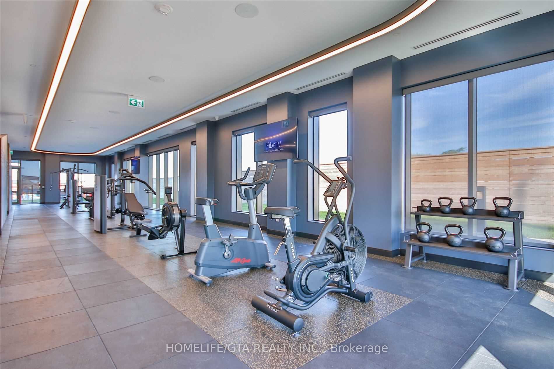 2550 Simcoe St N, #802