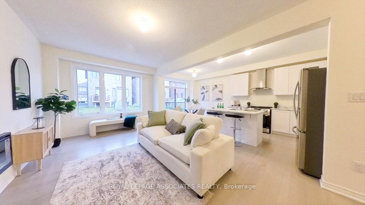 20 Littlewood Drive