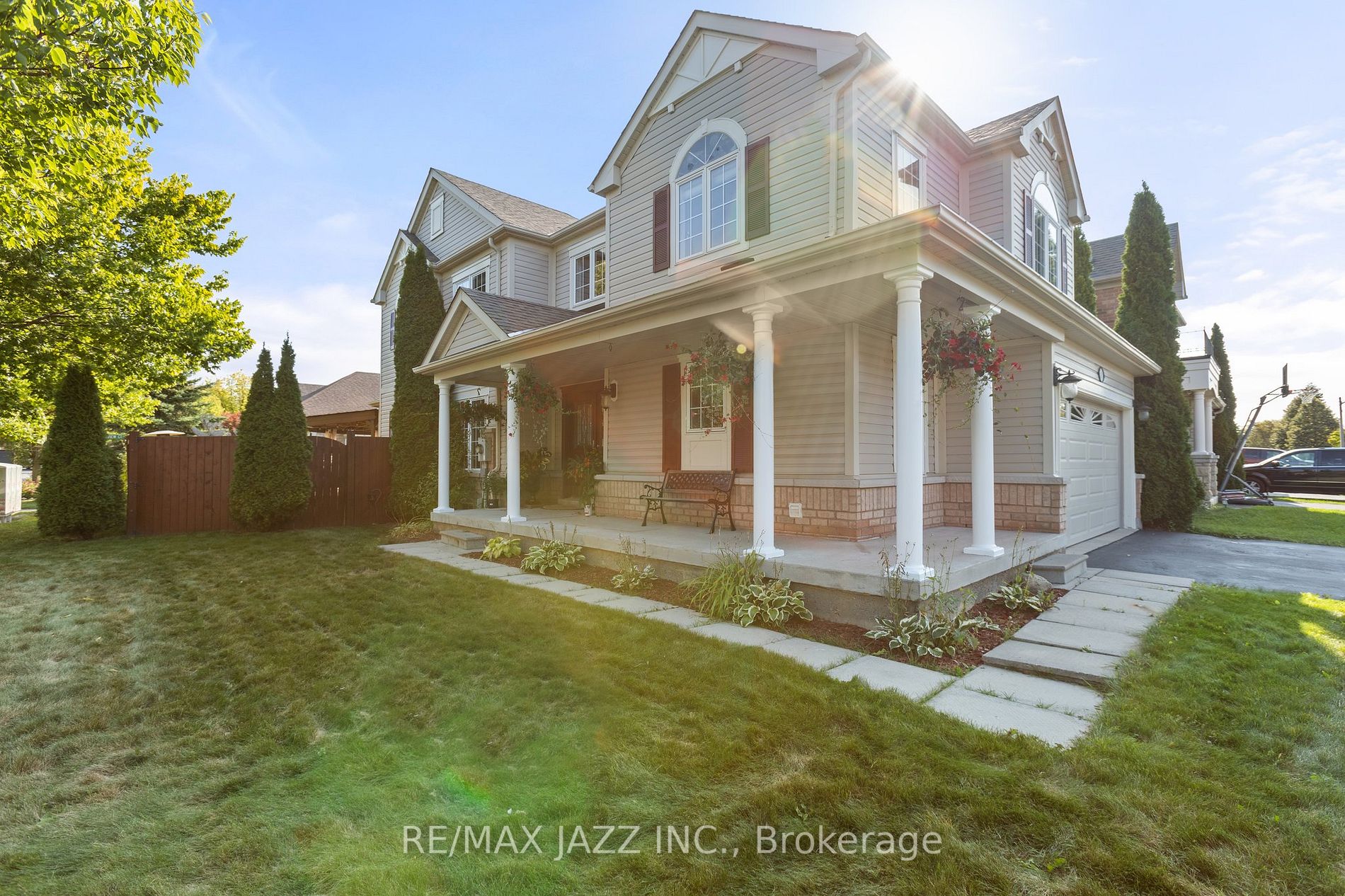 81 Samandria Ave
