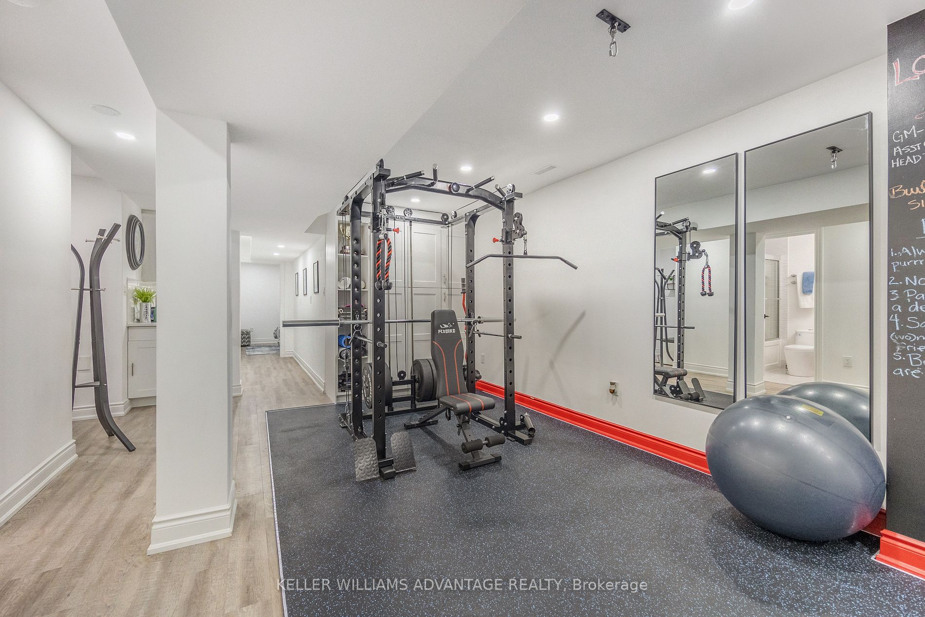36 Lockwood Rd