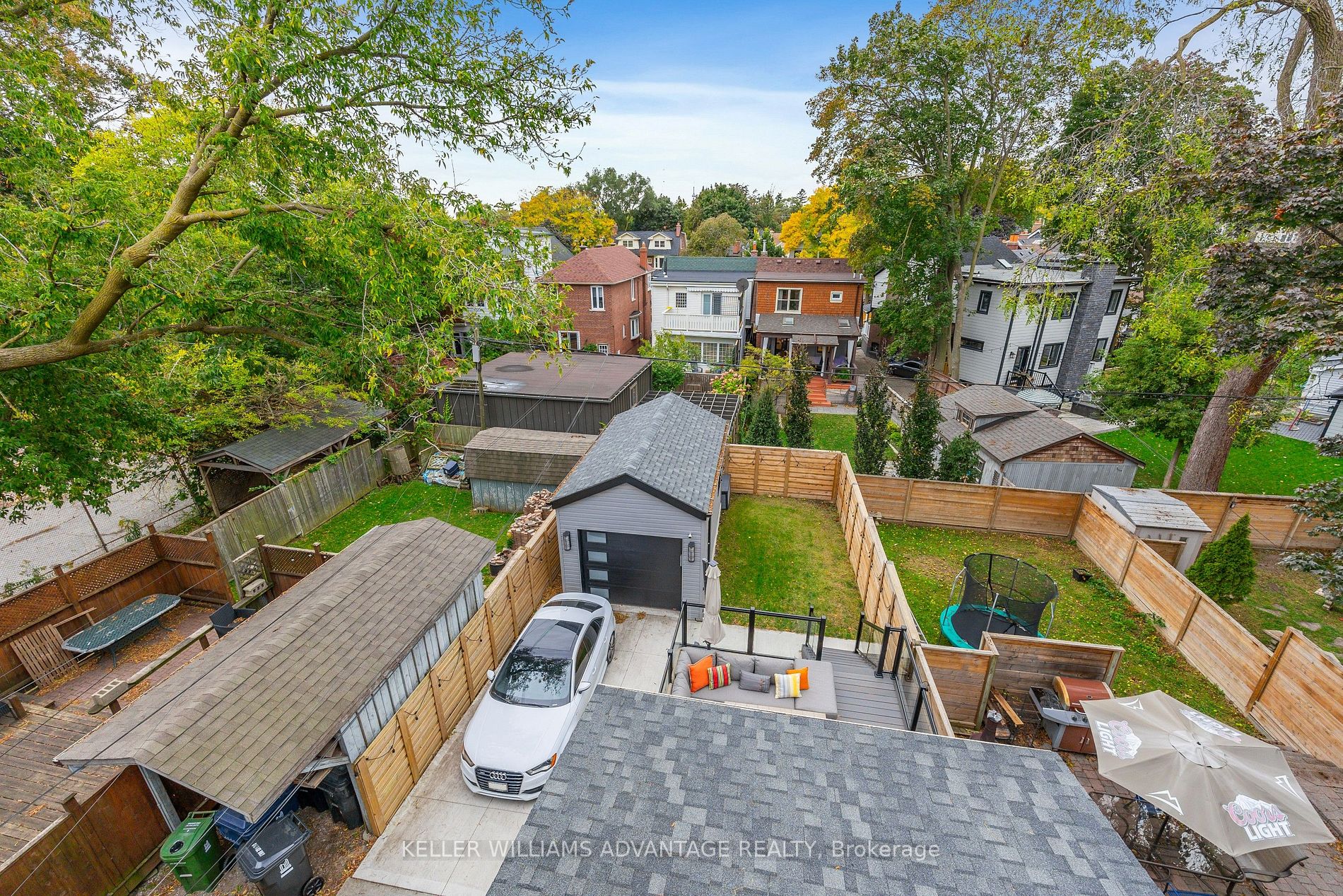 36 Lockwood Rd
