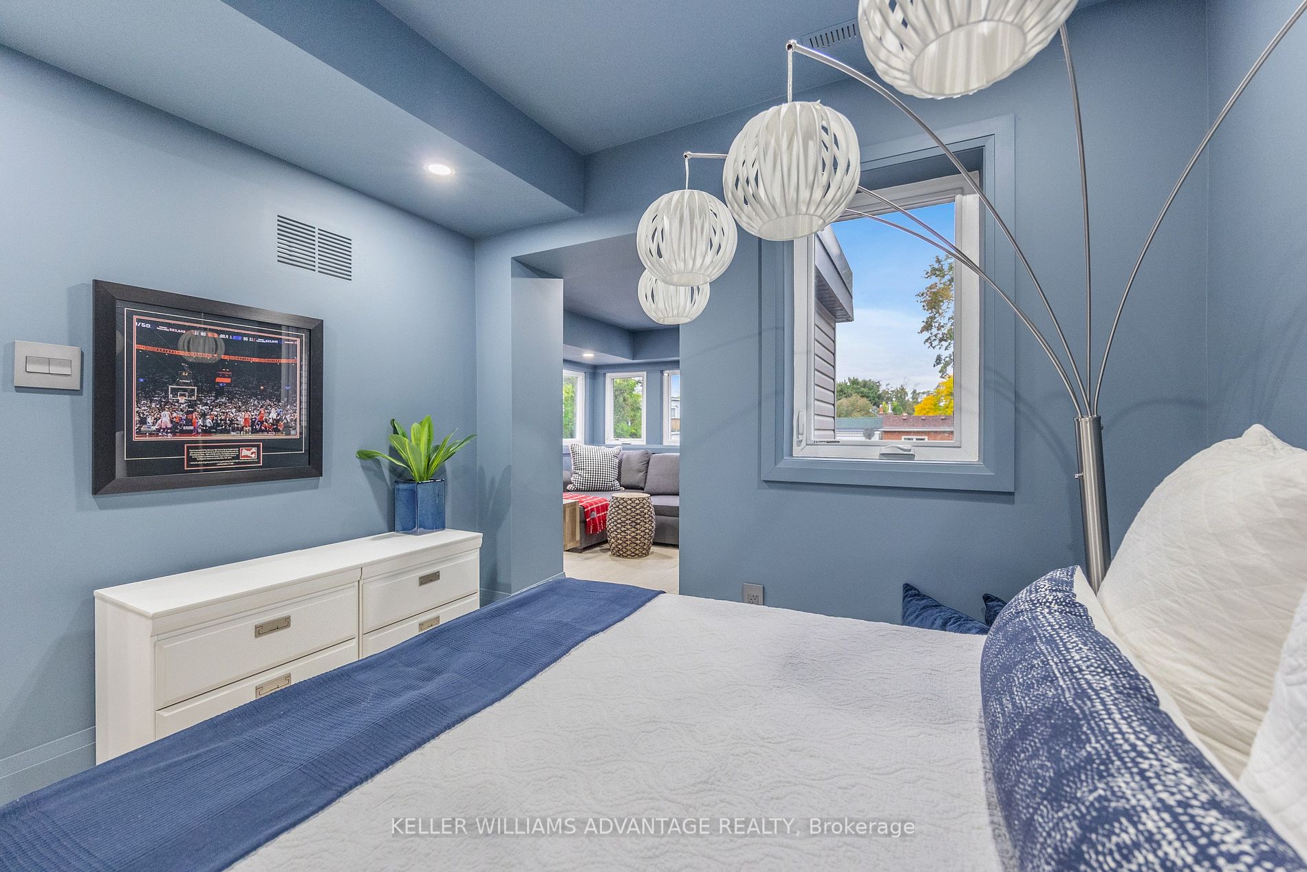 36 Lockwood Rd