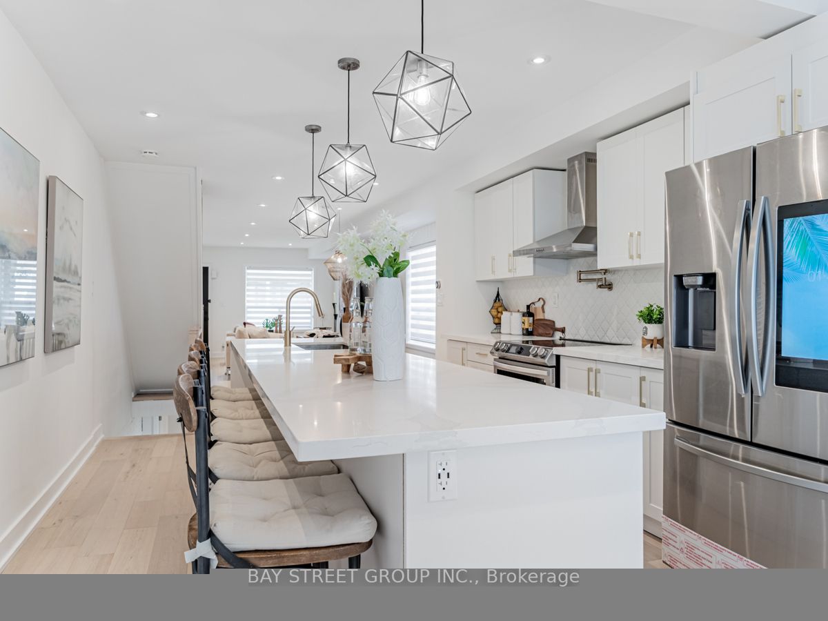231 Victor Ave
