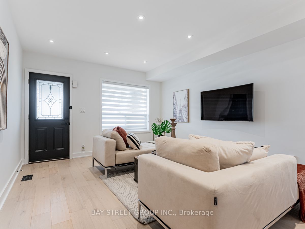 231 Victor Ave