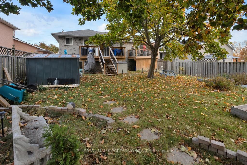 18 Centerfield Dr