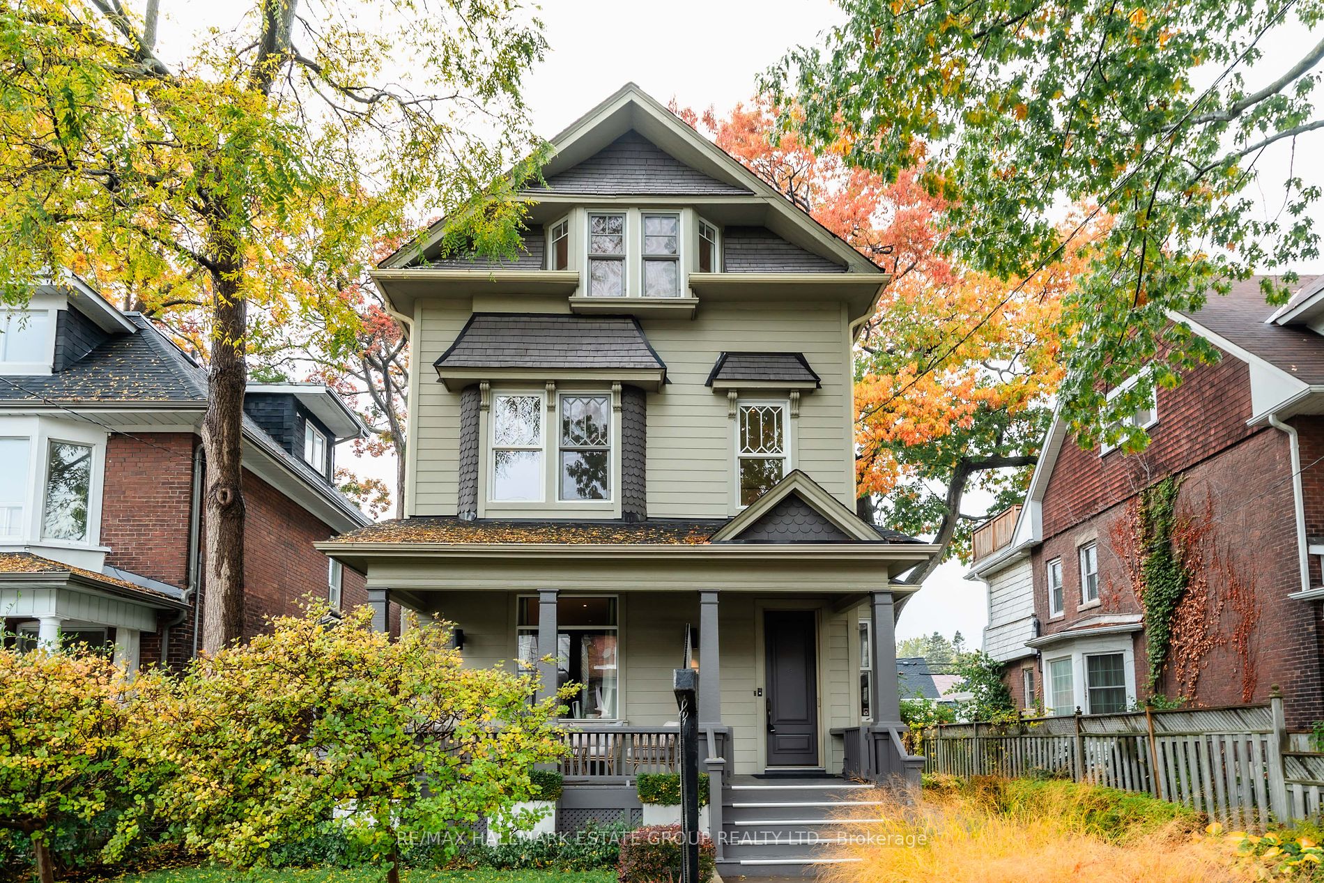 126 Lee Ave